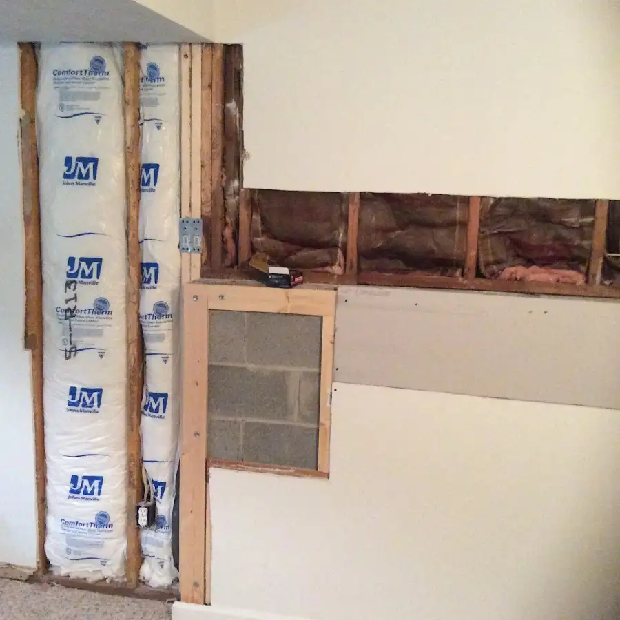 Wall insulation replacement during Structural Drying in San Carlos Park
